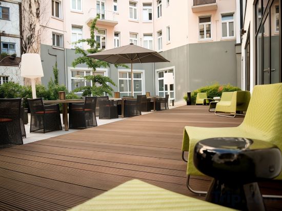 Фото Adina Apartment Hotel Hamburg Michel