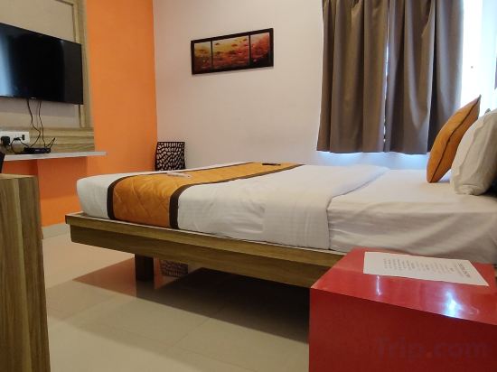 Фото Hotel Dhruv Palace Bengaluru