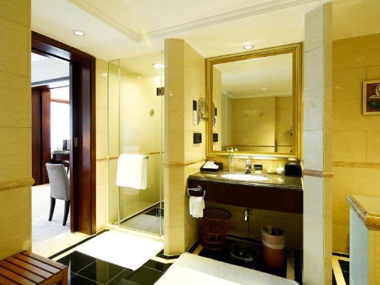 Фото Grand International Hotel Guangzhou