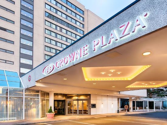 Фото Crowne Plaza Frankfurt Congress Hotel, an Ihg Hotel