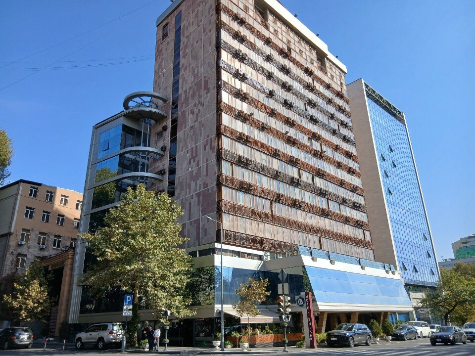 Фото отеля 2