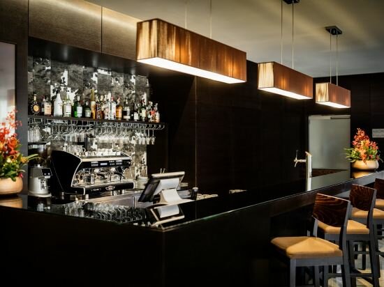 Фото Occidental Praha Five