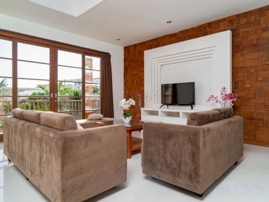 Фото Bale Gede Villas