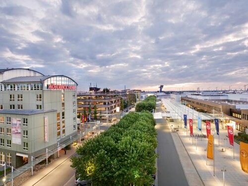 Внешний вид отеля Movenpick Hotel Nuremberg Airport в Нюрнберге, фото 5