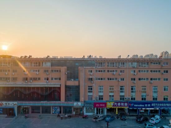 Hotel GreenTree Inn Shandong Heze Development Zone Guangzhou Road Yuehua Express Hotel, Shandong, photo