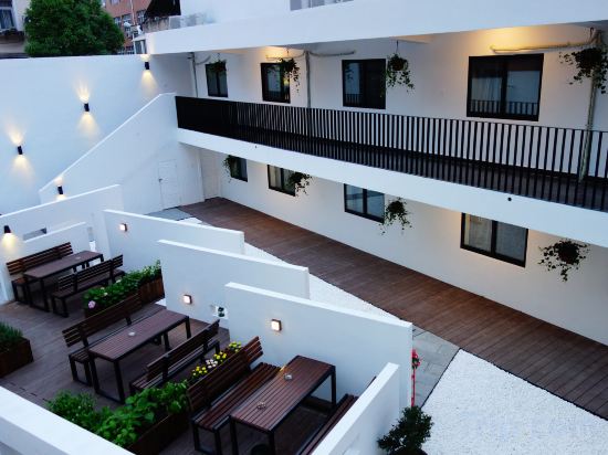 Фото Shanghai Hidden Garden International Youth Hostel