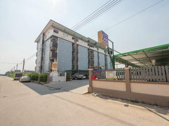 Фото Gold Airport Suites