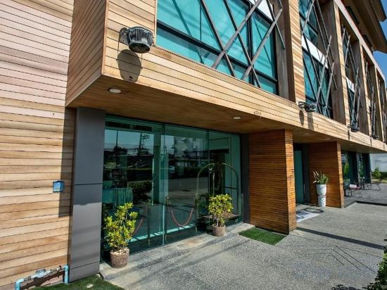 Фото Holatel Phitsanulok