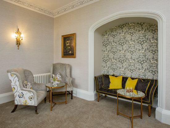 Фото Lords of the Manor Hotel