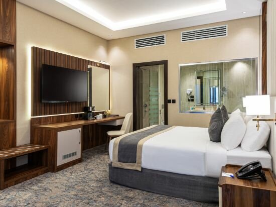 Фото Crown Rose Hotel