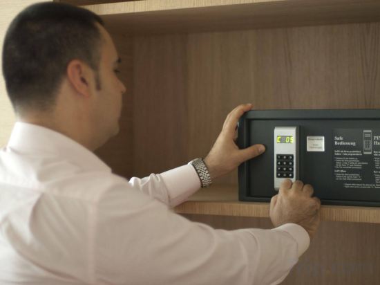 Фото Ramada by Wyndham Oradea