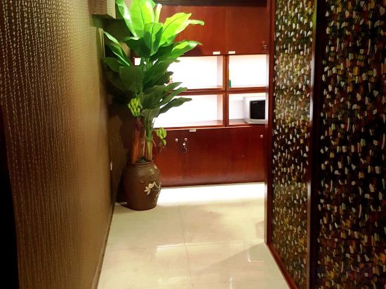 Фото Hanoi Emerald Waters Hotel & SPA