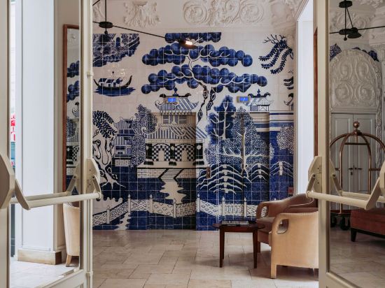 Фото Only You Boutique Hotel