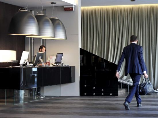 Фото Ambasciatori Hotel