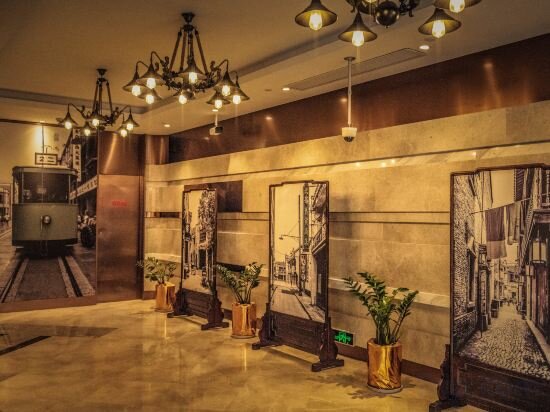 Фото Yitel Premium Shanghai people's Square Nanjing Road Pedestrian Street