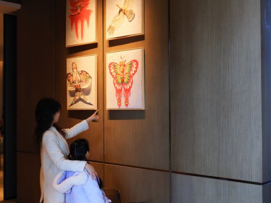 Фото New World Guangzhou Hotel