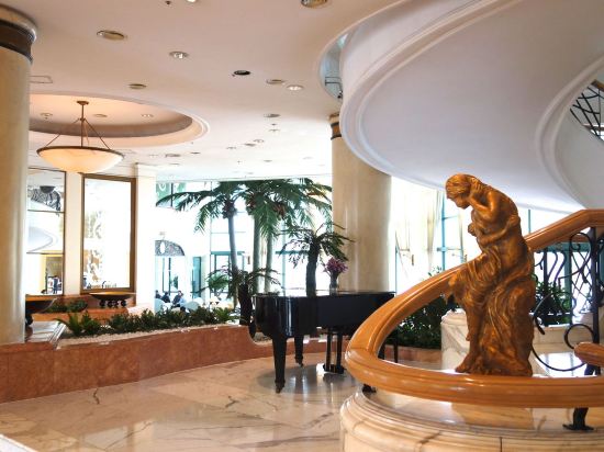 Фото Hanoi Daewoo Hotel