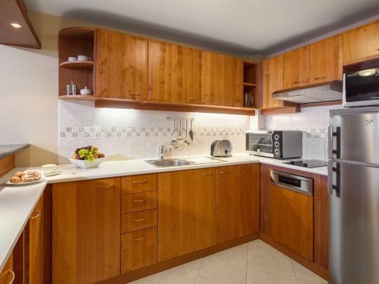 Фото Mamaison Residence Downtown Prague