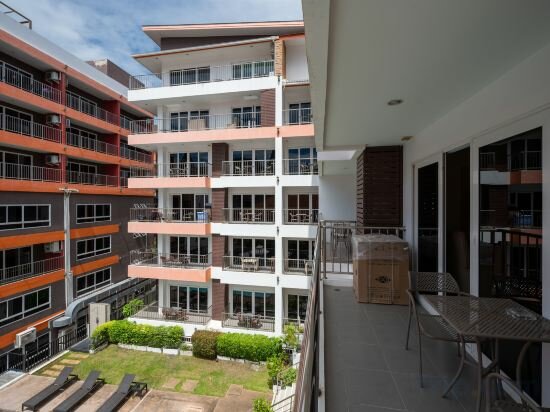 Фото C-View Residence apartments by Apartwell