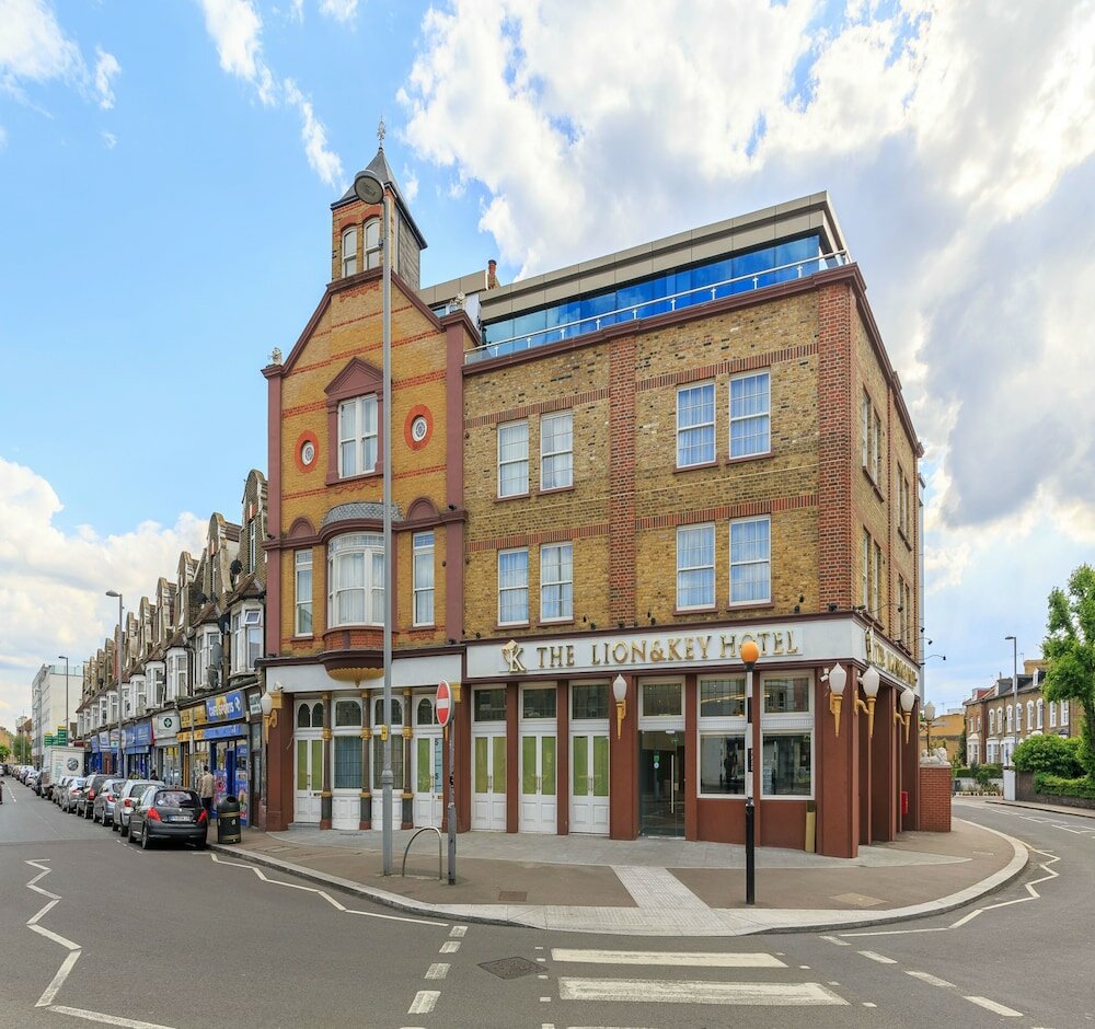 Фото отеля 1