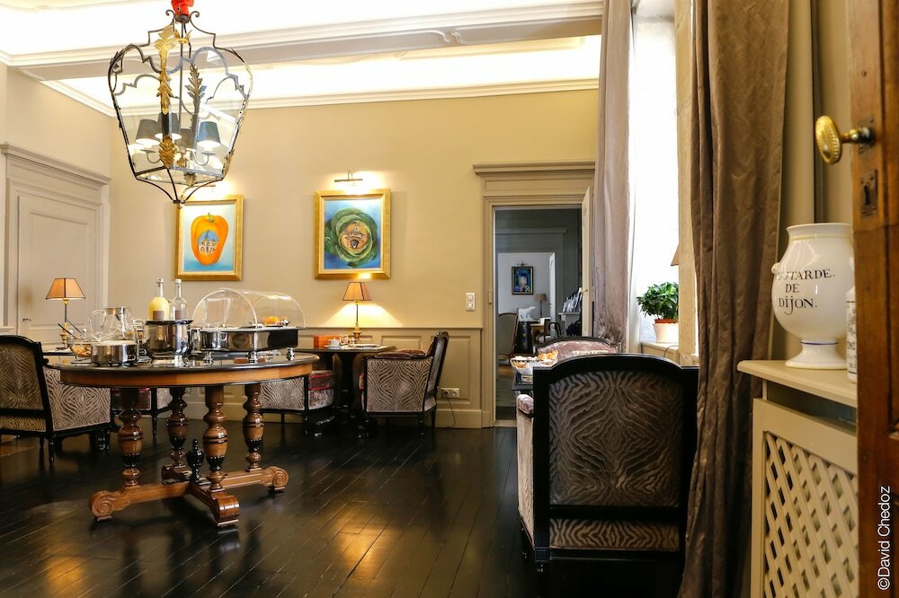 Фото La Cour Berbisey