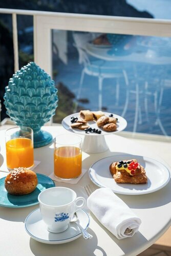 Внешний вид отеля Grand Hotel Tritone в Прайано, фото 4