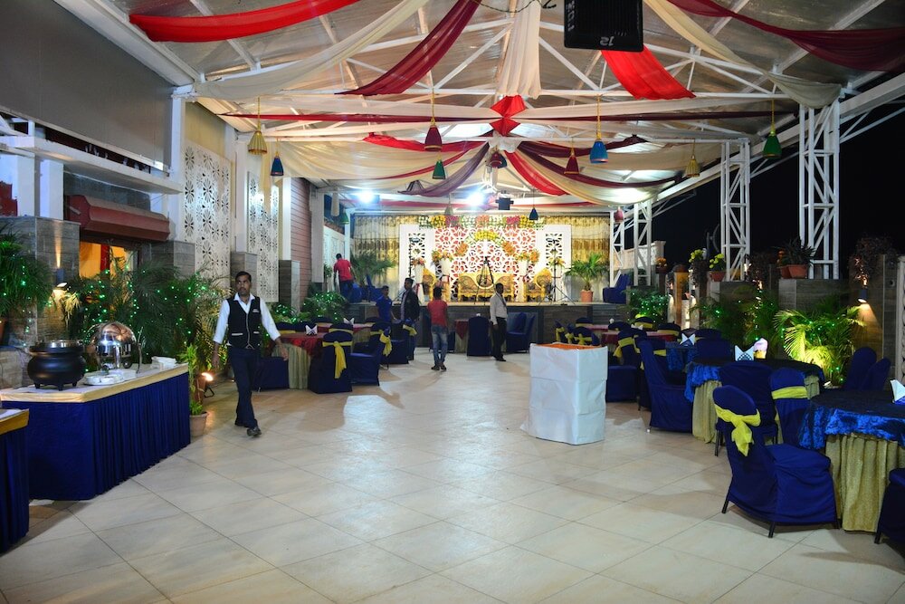 Фото Hotel Pushpak