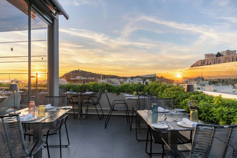 Фото The Athens Gate Hotel