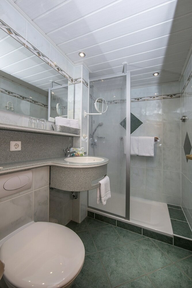 Фото Kurhotel Unter den Linden