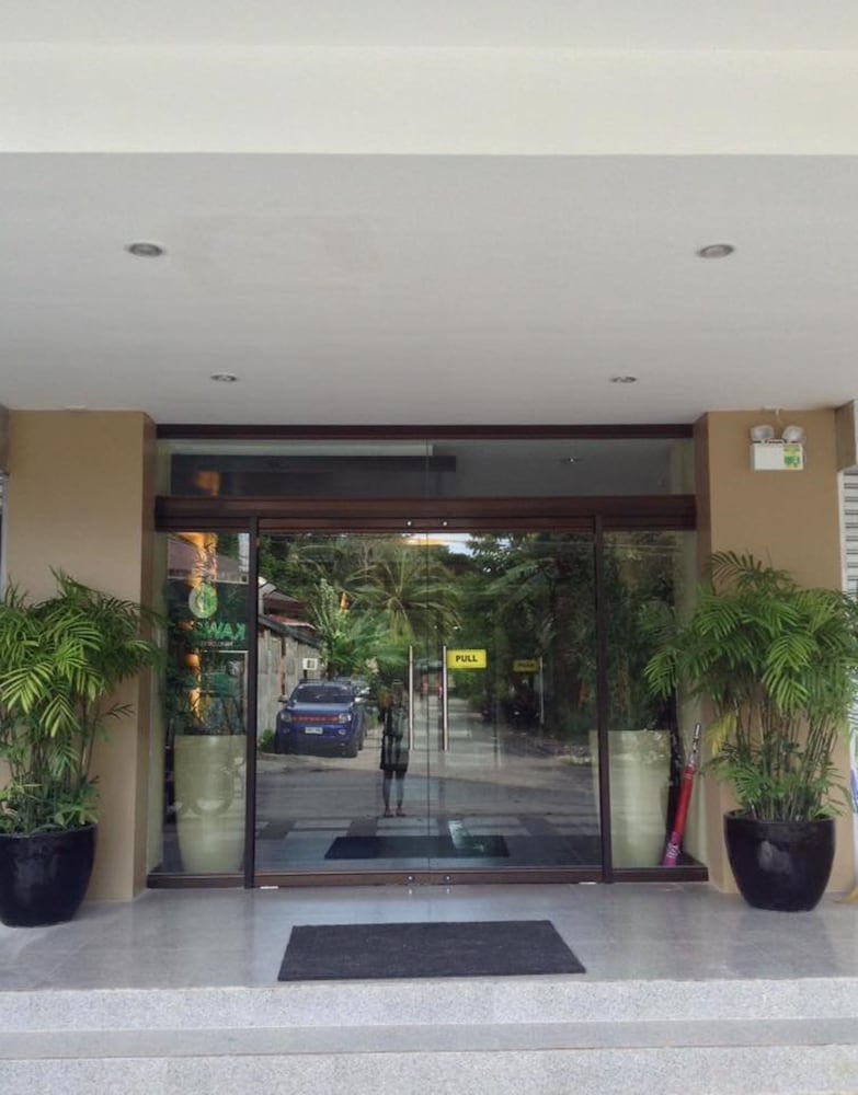 Фото East Square Inn