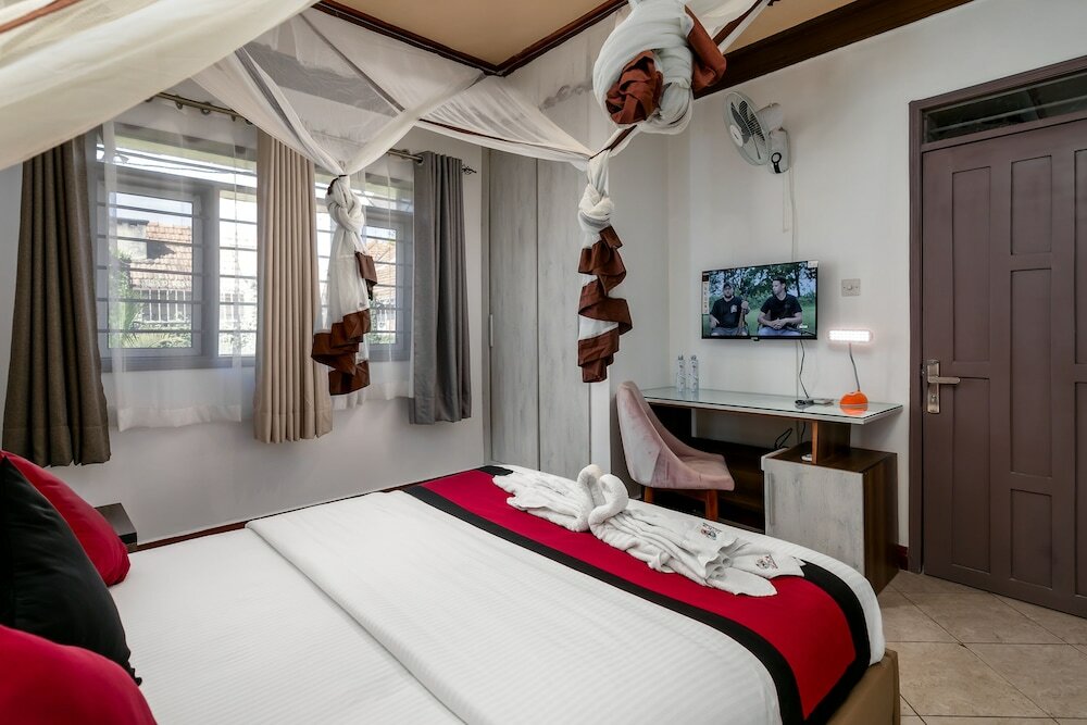 Фото Saffron Beach Bistro & Cottages