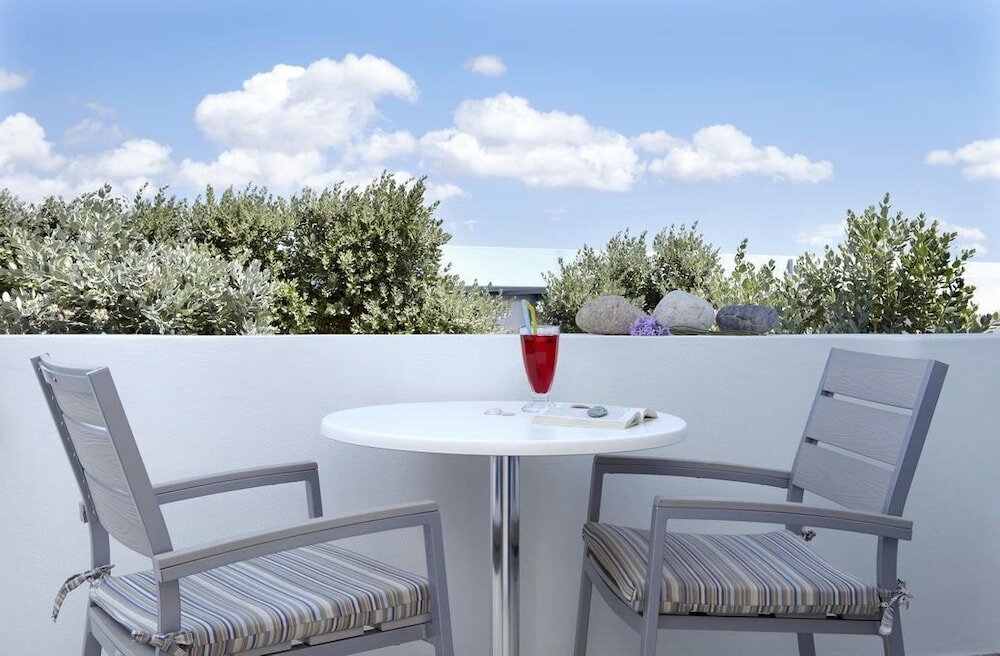 Фото Hotel Mediterranean