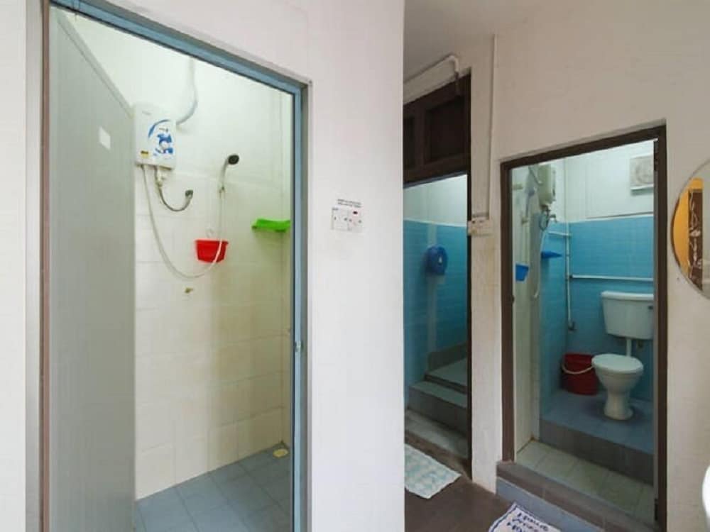 Фото Cocoa Mews Cafe & Homestay