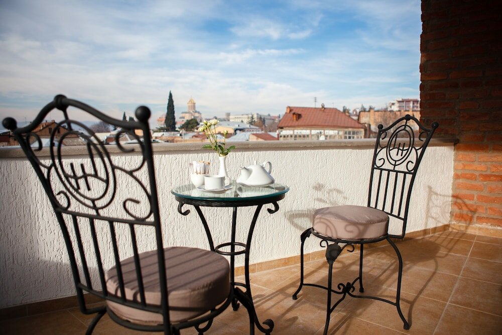 Фото Tbilisi Laerton Hotel