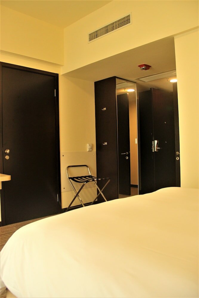 Фото Holiday Inn Express Shanghai Putuo, an Ihg Hotel