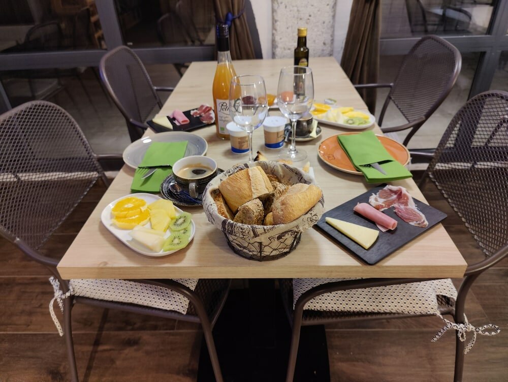 Фото Hotel Sagarlore