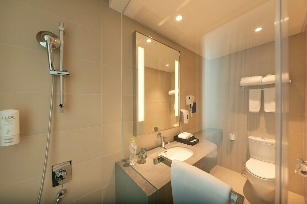 Фото Holiday Inn Express Chengdu Huanhuaxi, an Ihg Hotel