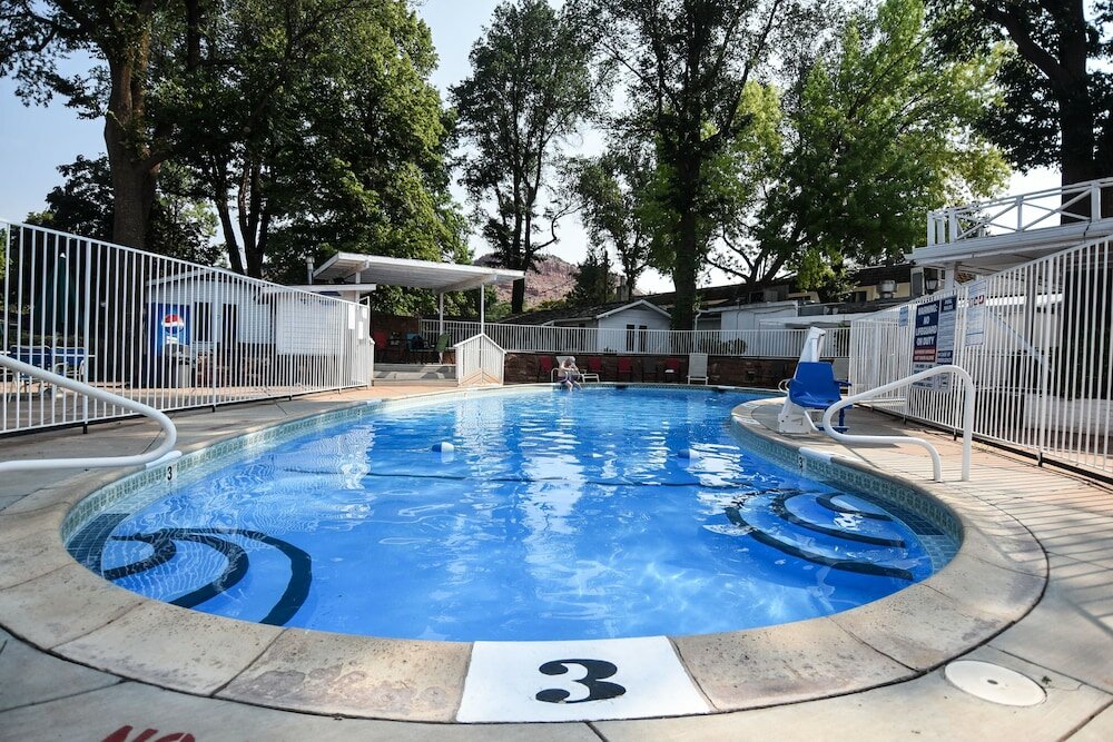 Фото Parry Lodge