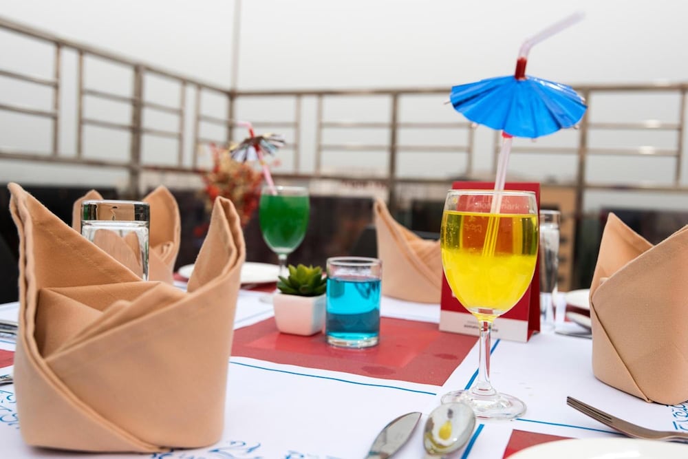 Фото Regenta Inn Larica