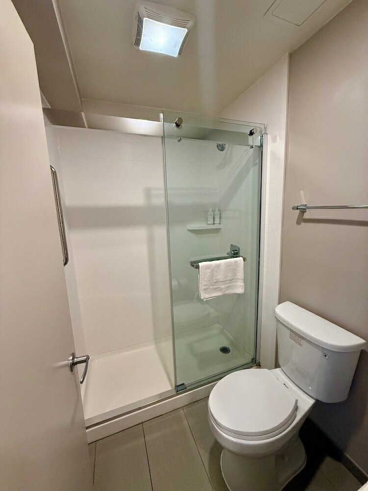 Фото Heritage Inn San Diego