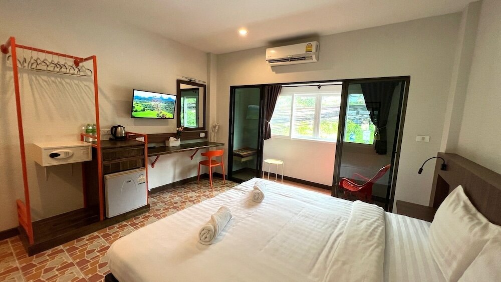 Фото My Friends's House 2