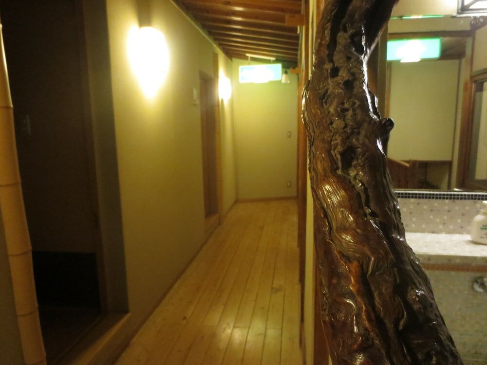 Фото Historical Ryokan Hostel K's House Ito Onsen