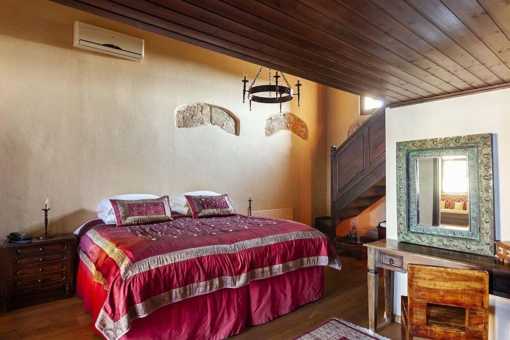 Фото Spirit Of The Knights Boutique