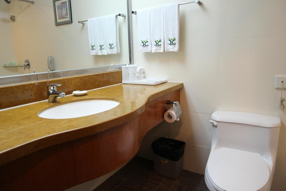 Фото Yihe Hotel Ouzhuang