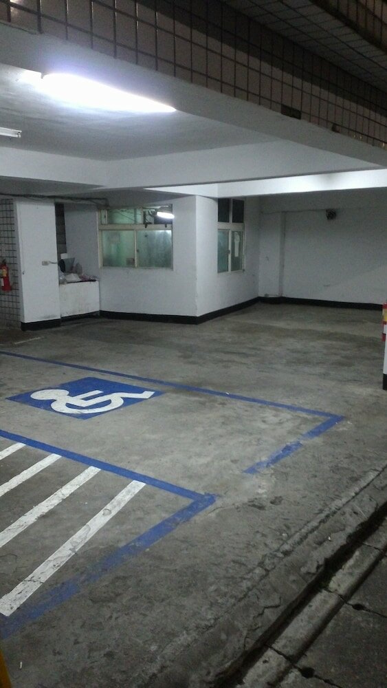 Фото Crystal Hotel