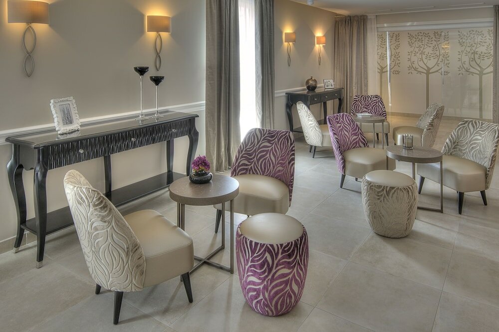 Фото La Bastide de l'Oliveraie