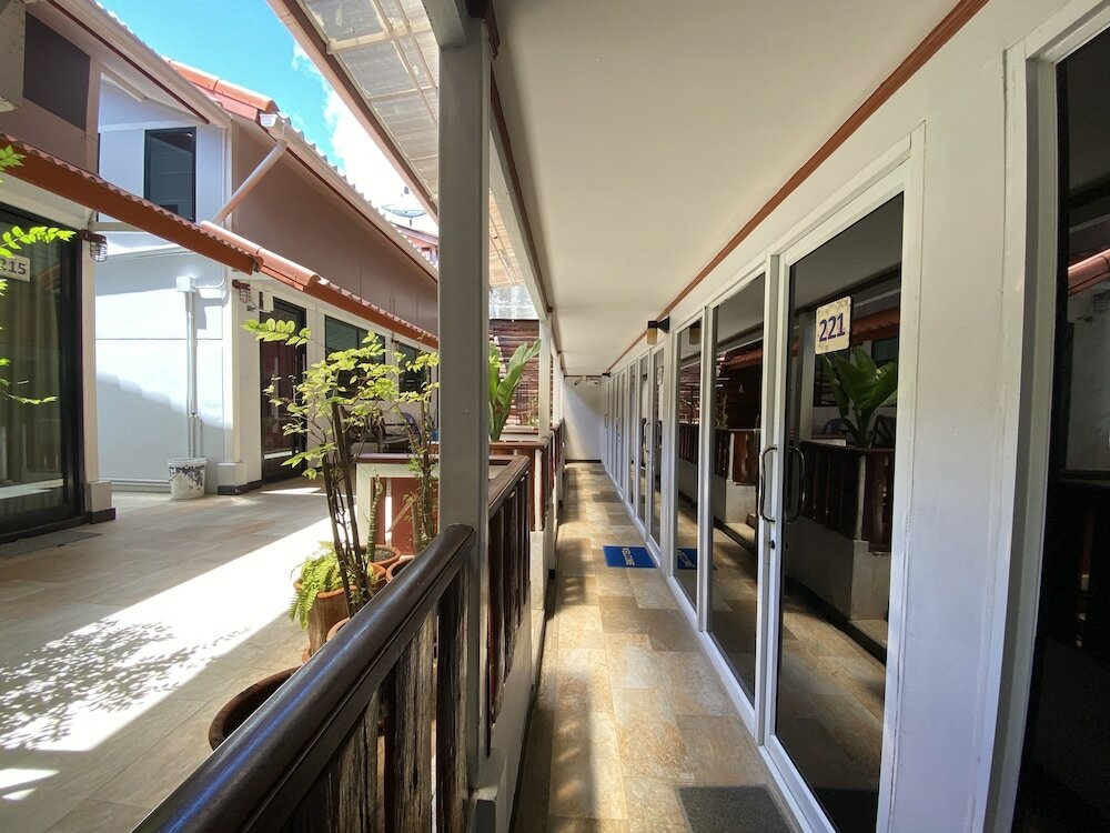 Фото Sinsamut Koh Samed Hotel