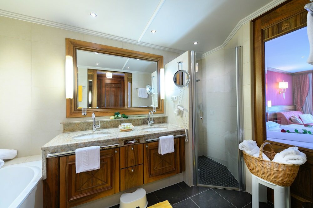 Фото Alpenpark Resort