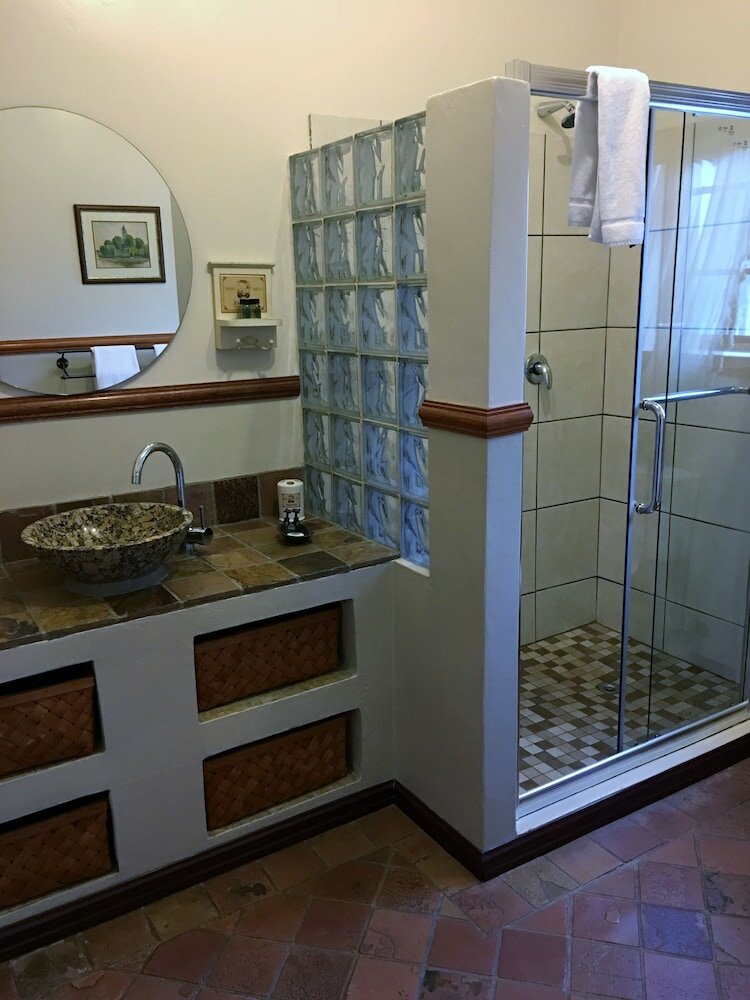 Фото Dunvegan Execu Lodge