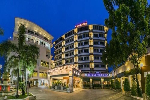 Гостиница Raya Grand Hotel в Накхонратчасиме